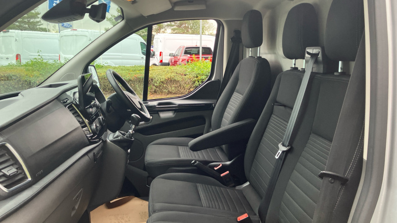 Ford Transit Custom 280 L1 Diesel Fwd 2.0 EcoBlue 130ps Low Roof Limited Van